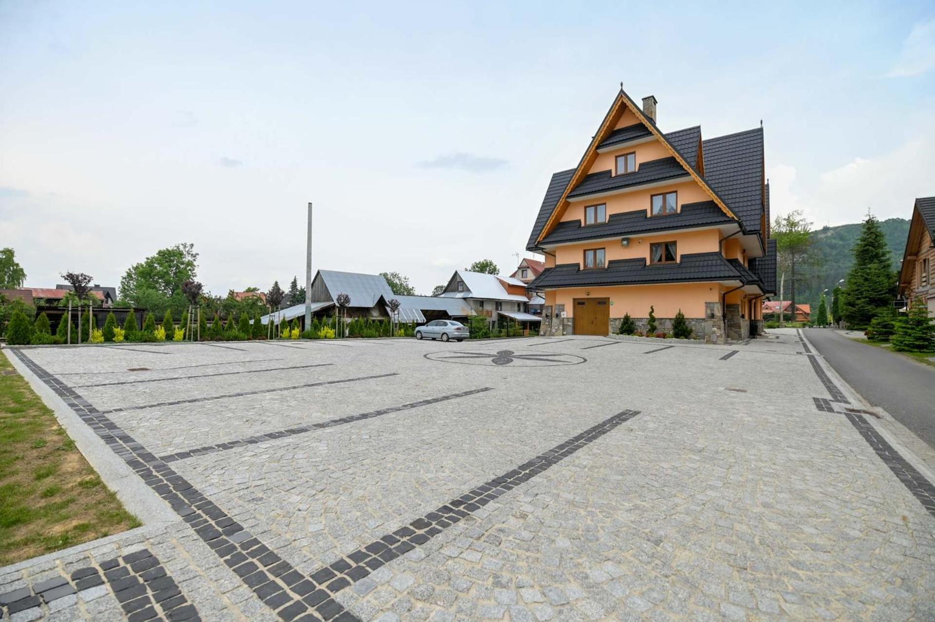 Pod Tatrami 2 - Swietna Lokalizacja, Obok Przystanku Ski Busa Oraz Restauracji, Duzy Parking Bialka Tatrzanska Ngoại thất bức ảnh